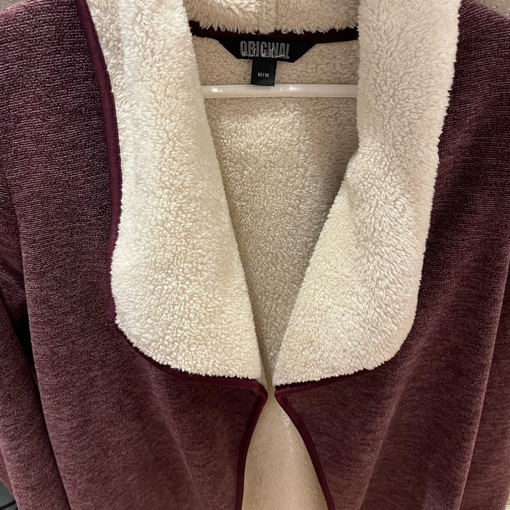 Original Nicole miller sweater wine color